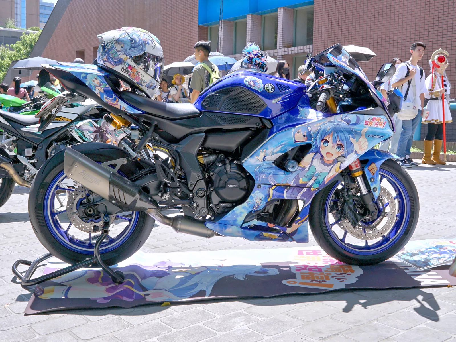 Aqua YZF-R7 itansha right side, Aqua helmet and Frieren 20240811a
