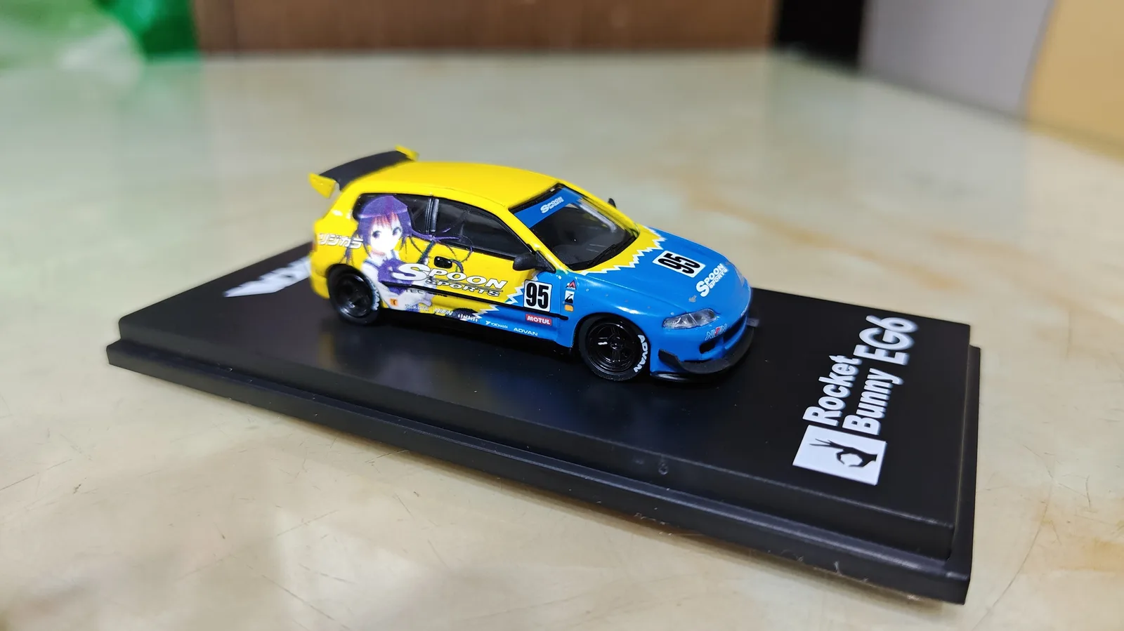 HKM 1-64 Honda Civic Rocket Bunny EG6 (5)