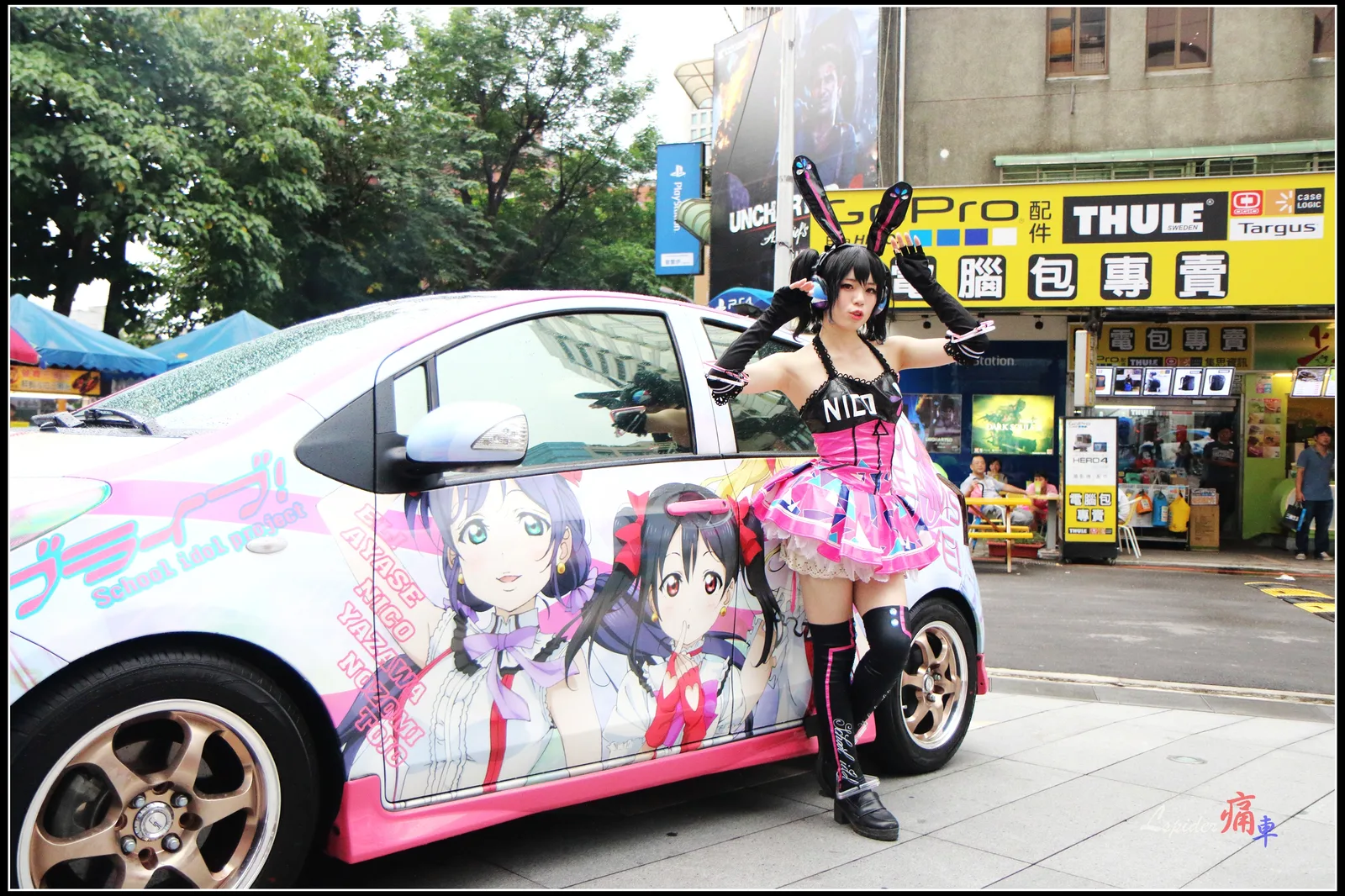 Love Live! itasha and Nico Yazawa cosplayer at Syntrend Creative Park 20160717a