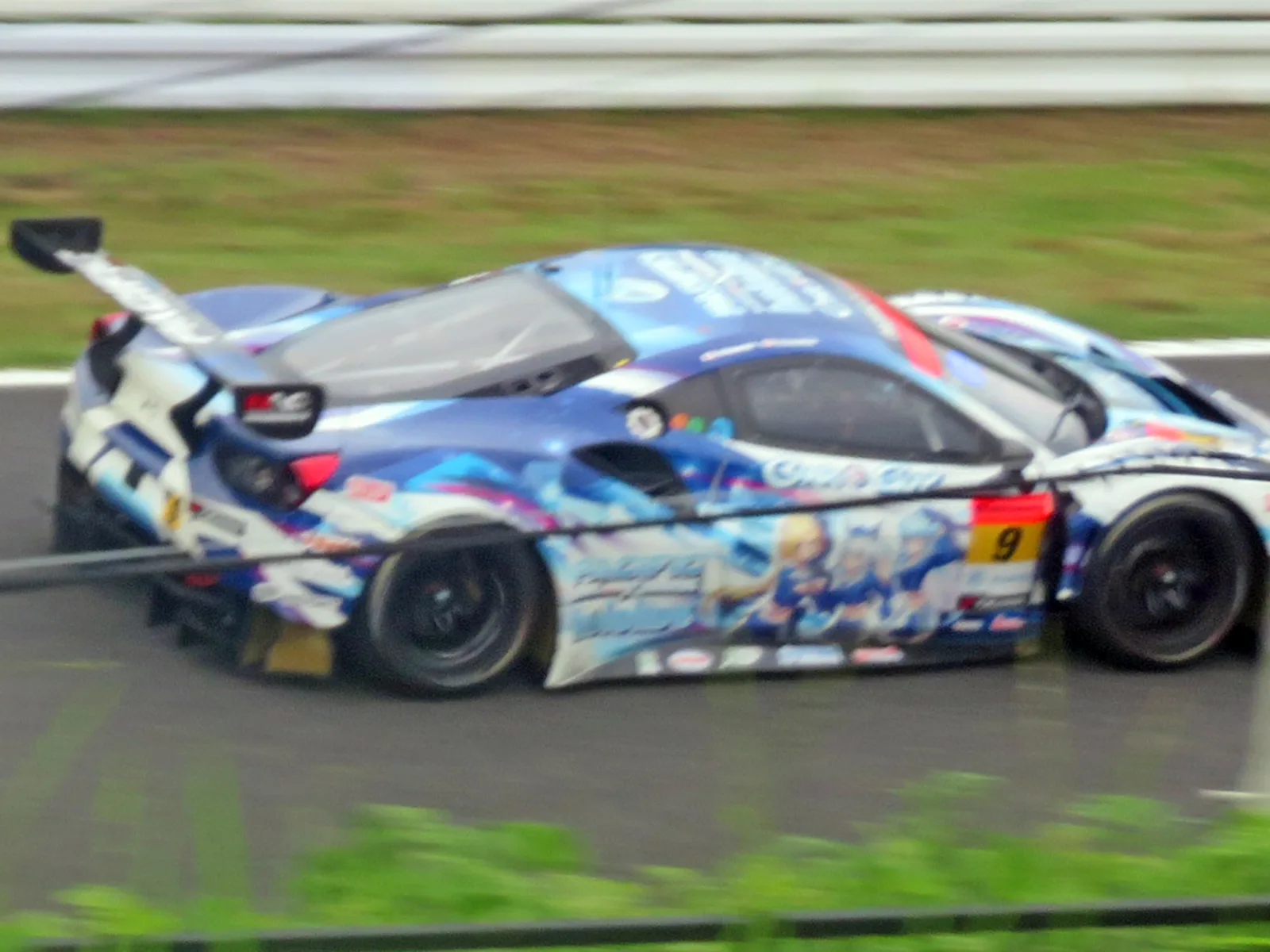 No.9 PACIFIC hololive NAC Ferrari at 2022 Fujimaki Group Suzuka GT 450km (13)