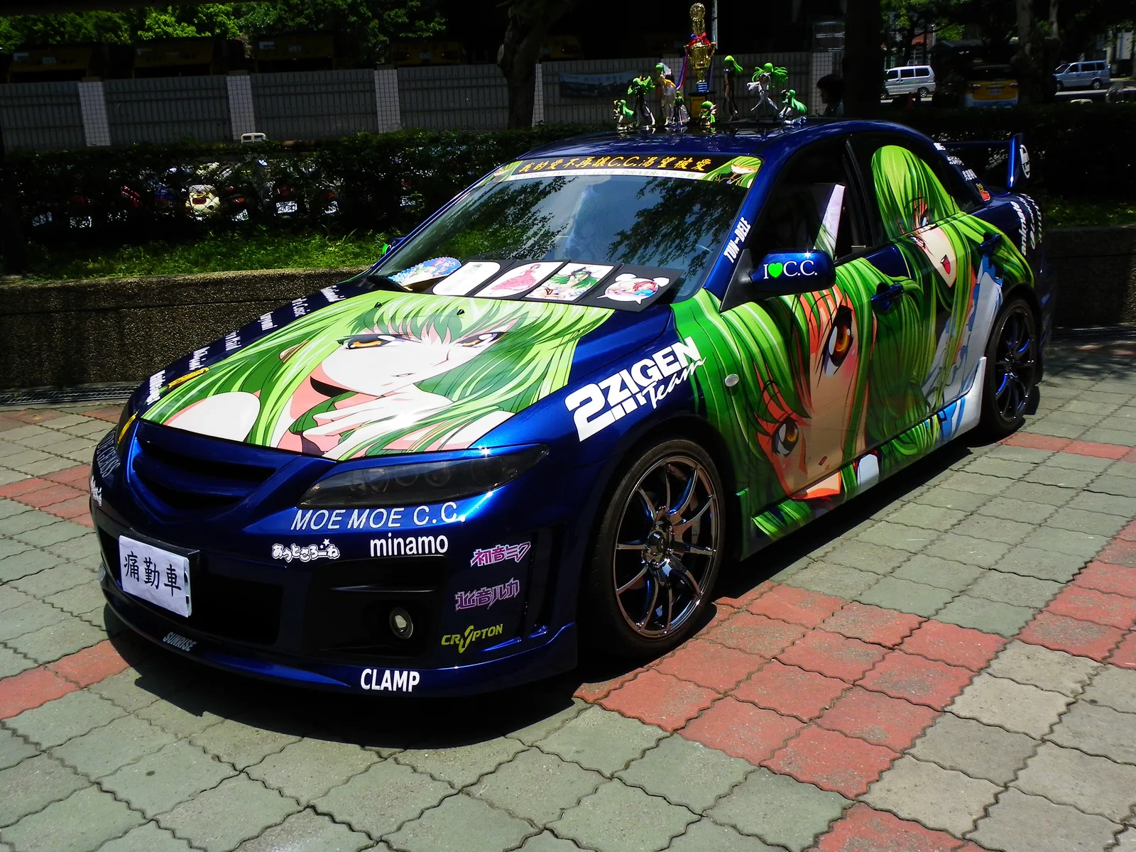 C.C. itasha left side at FF18 20110731a