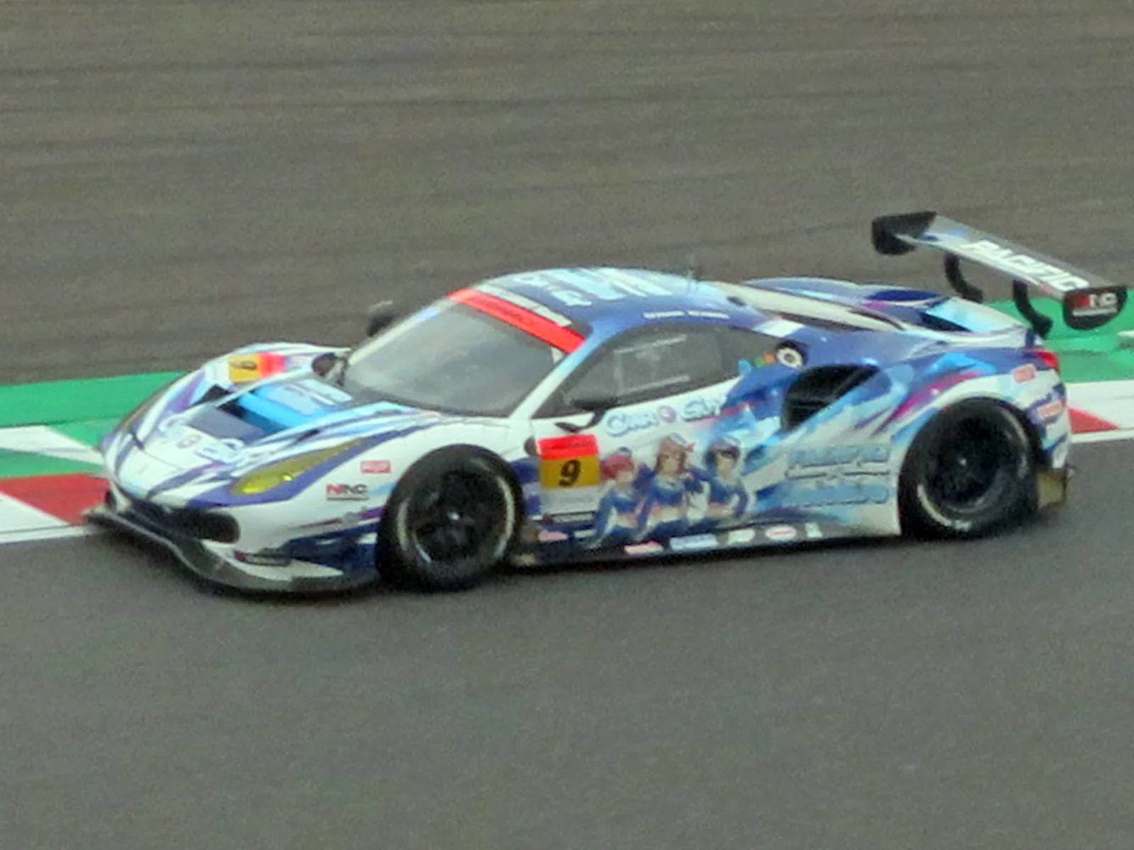 No.9 PACIFIC hololive NAC Ferrari at 2022 Fujimaki Group Suzuka GT 450km (11)