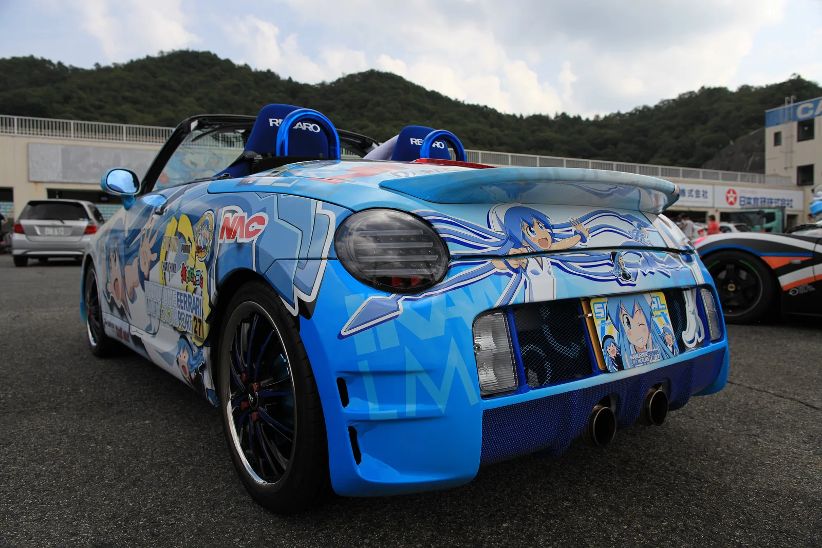 Shinryaku! Ika Musume itasha 20130914c