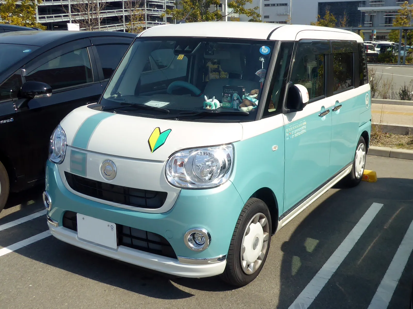 Daiahtsu MOVE Canbus G"Make-up Limited SA III"HATSUNE MIKU Limited Package (5BA-LA800S-GBVF) front