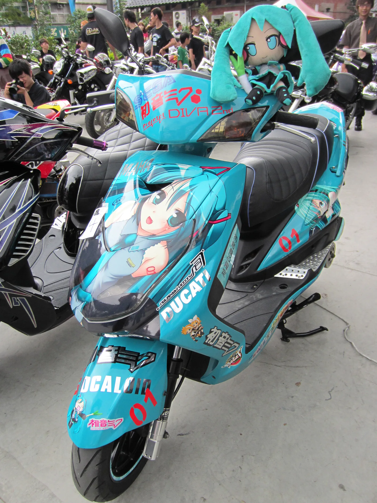 Yamaha Hatsune Miku itansha 20110522b