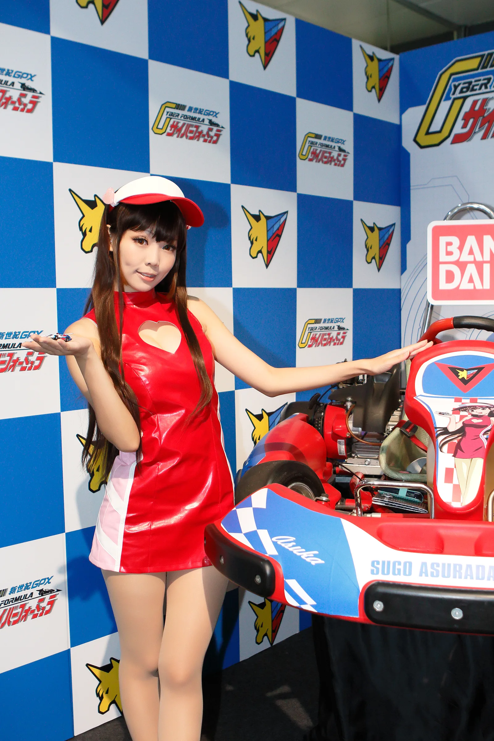 Cosplayer and kart of Asuka Sugo, Future GPX Cyber Formula 20140830b