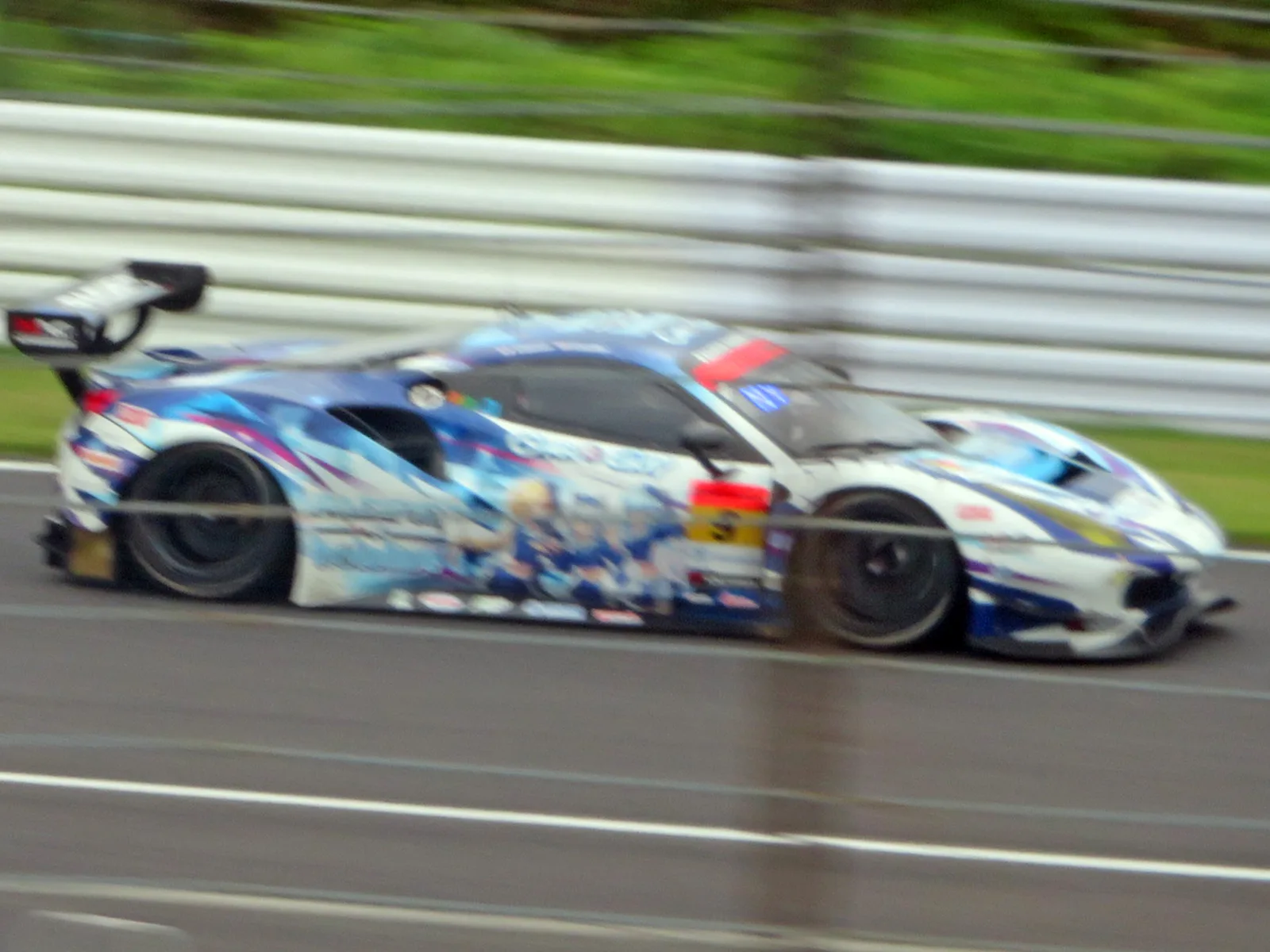 No.9 PACIFIC hololive NAC Ferrari at 2022 Fujimaki Group Suzuka GT 450km (9)
