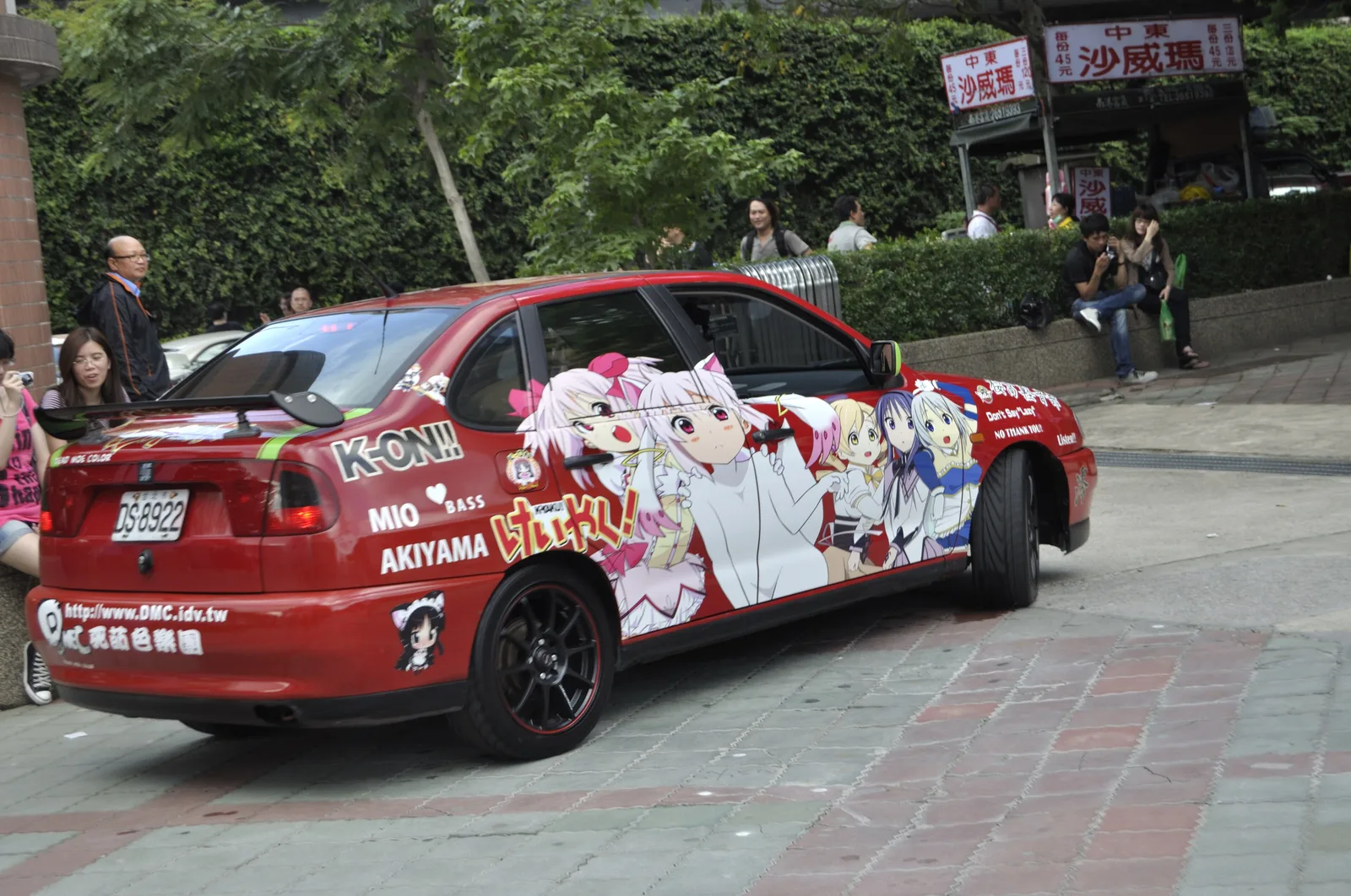 Puella Magi Madoka Magica x K-On! itasha right side at FF18 20110731