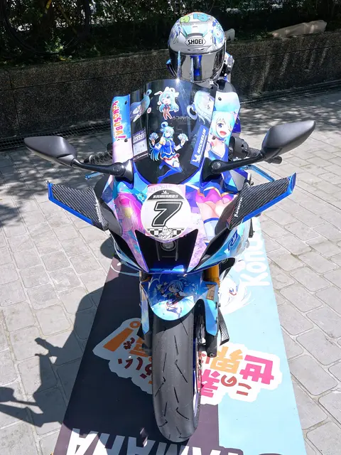 Aqua YZF-R7 itansha head and Aqua helmet 20240811b