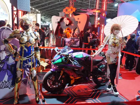 Honkai Impact 3rd cosplayers and LGE-5978 20210131a