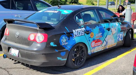 2008 Volkswagen Passat Lux 2.0T in Black (Hatsune Miku Itasha), Rear Right, 08-02-2022