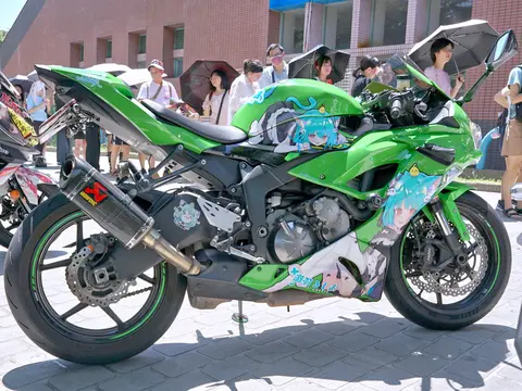 Uruha Rushia ZX-6R itansha right side 20240811a