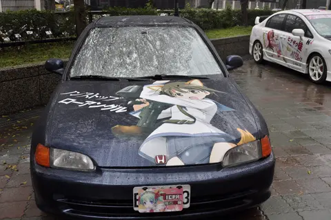 Yoshika Miyafuji itasha and Hinagiku Katsura itasha 20110220b