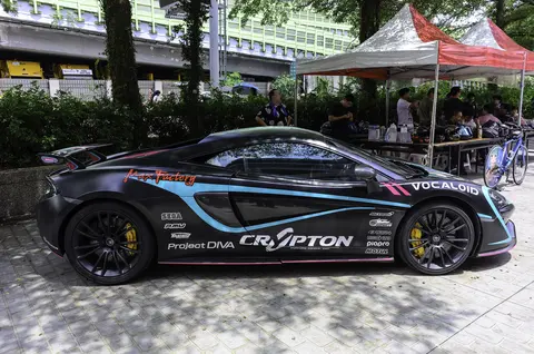Hatsune Miku itasha BQD-5705 right side and Uruha Rushia itachari end 20230812