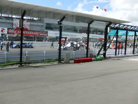 Starting grid at 2012 Pokka 1000km (11)