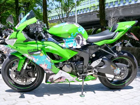 Uruha Rushia ZX-6R itansha left side 20240811b