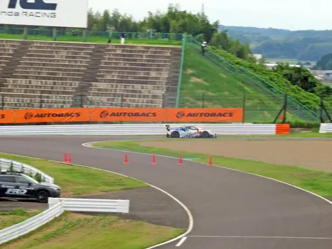 No.9 PACIFIC hololive NAC Ferrari at 2022 Fujimaki Group Suzuka GT 450km (7)