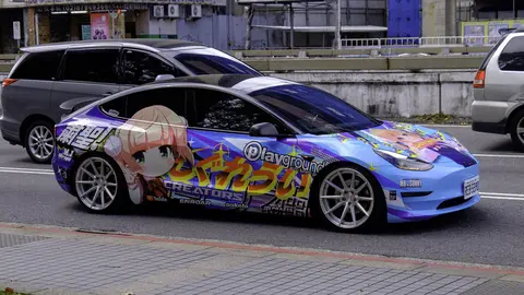 Ui Shigure itasha REB-3390 right side on Keelung Road 20240204
