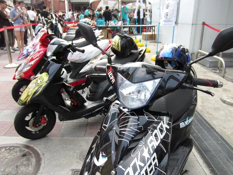 Bahamut Market itanshas 20110903a